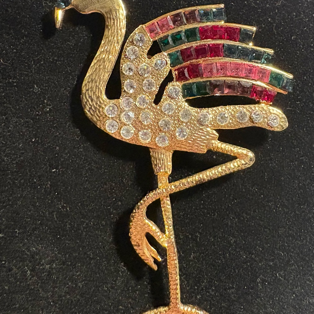 Elegant Gold Flamingo Brooch with Gem Accents